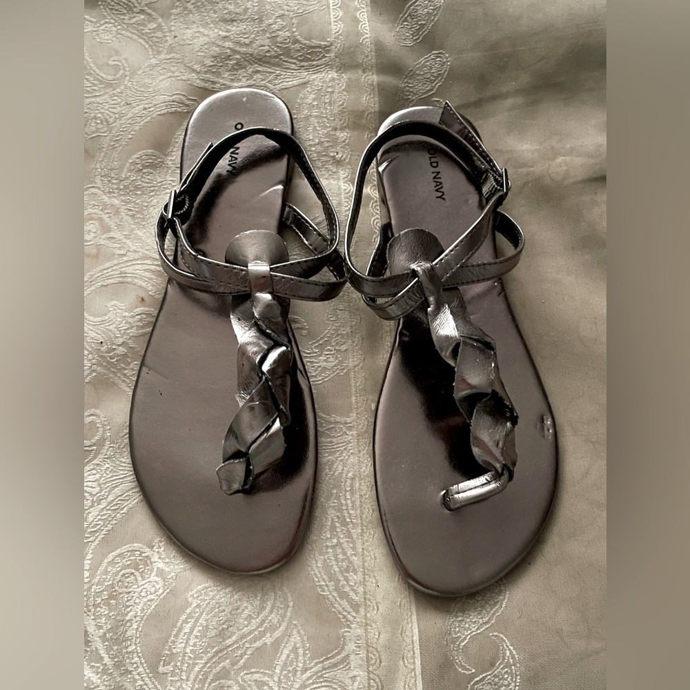 Women’s Old Navy brand gladiator-style sandals